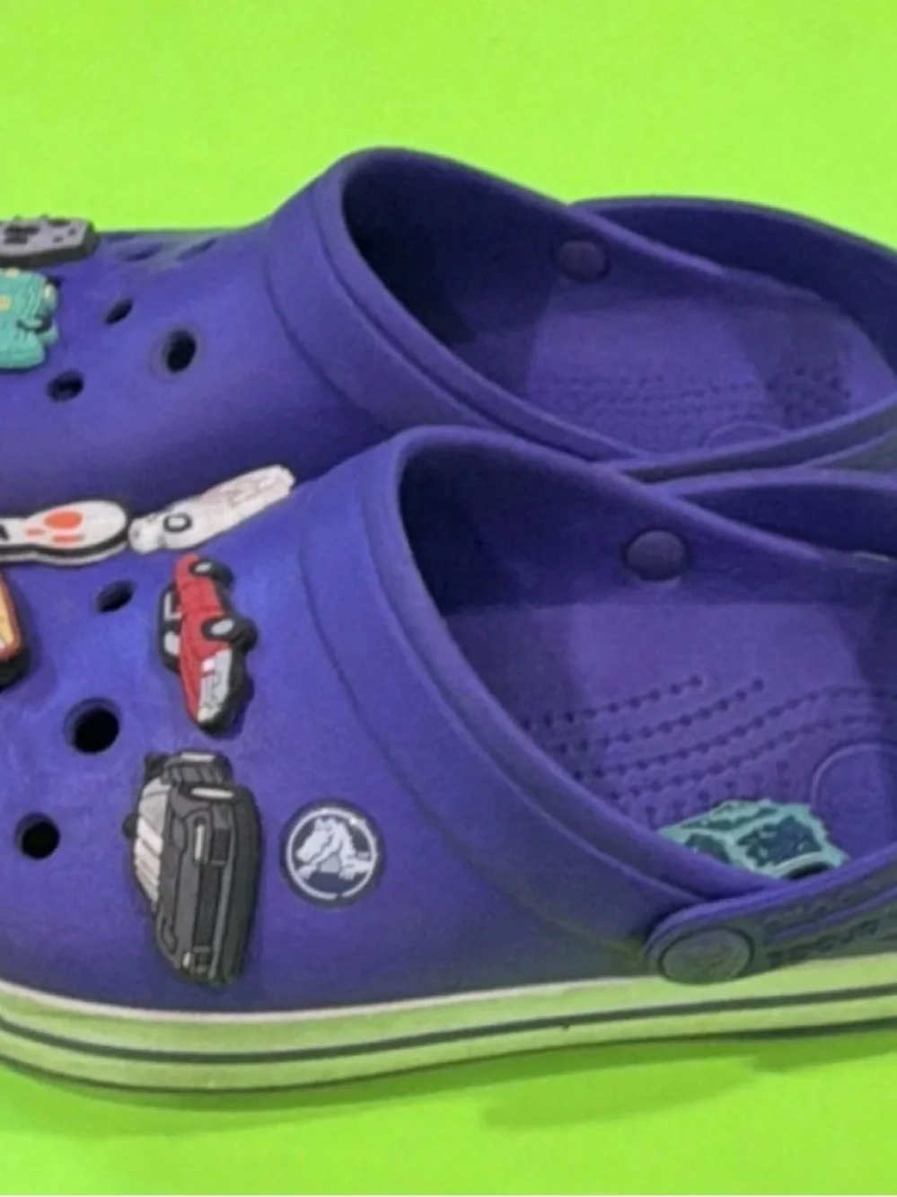 CROCS bright purple